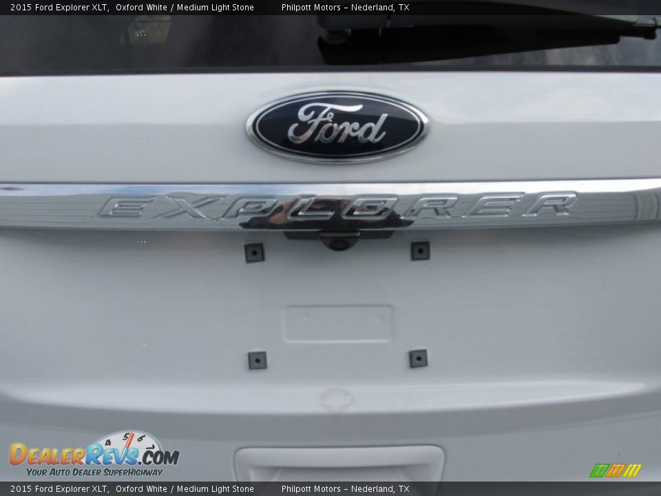 2015 Ford Explorer XLT Oxford White / Medium Light Stone Photo #14
