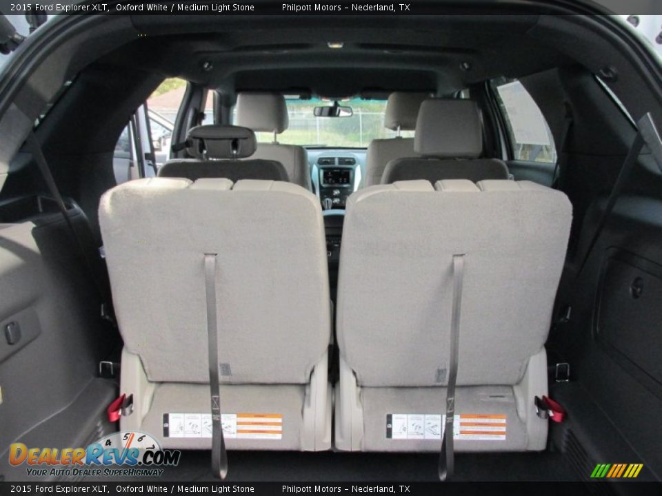 2015 Ford Explorer XLT Oxford White / Medium Light Stone Photo #18