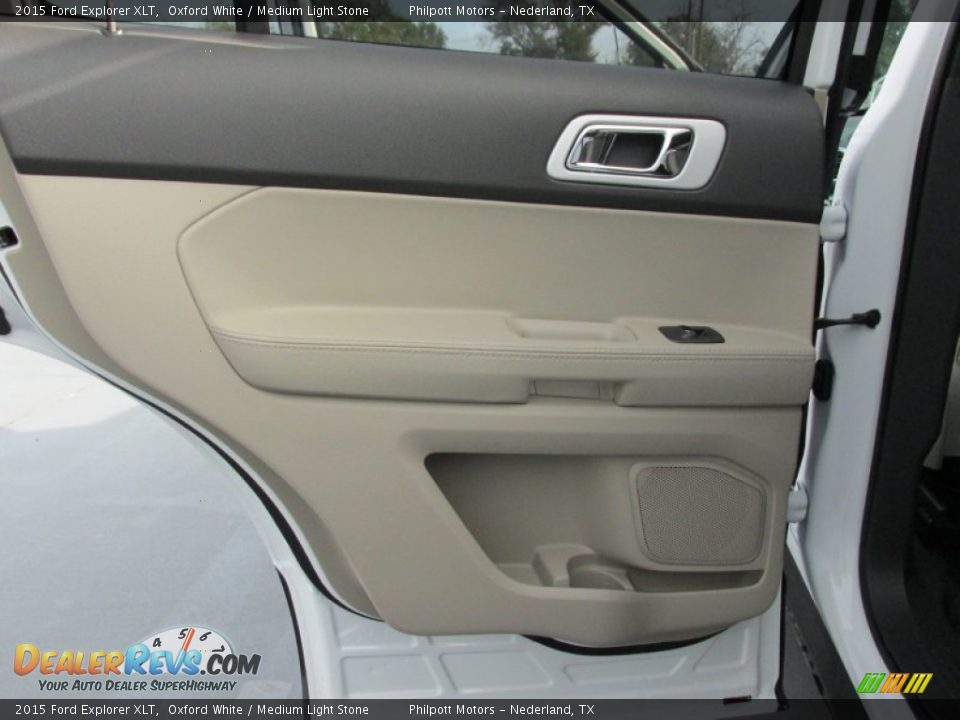 2015 Ford Explorer XLT Oxford White / Medium Light Stone Photo #21