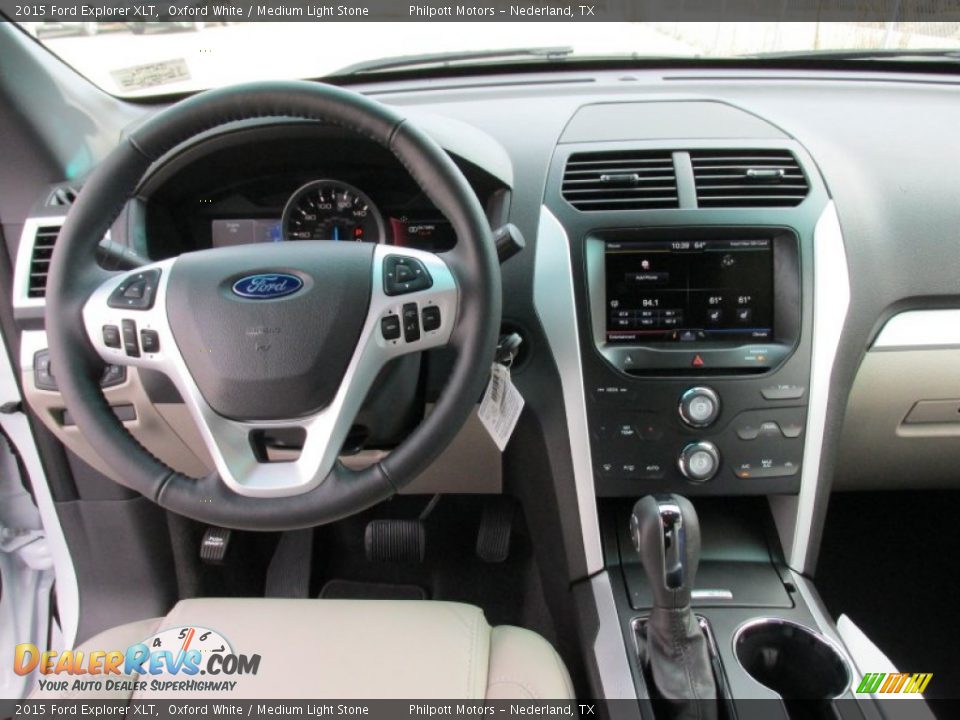 2015 Ford Explorer XLT Oxford White / Medium Light Stone Photo #27