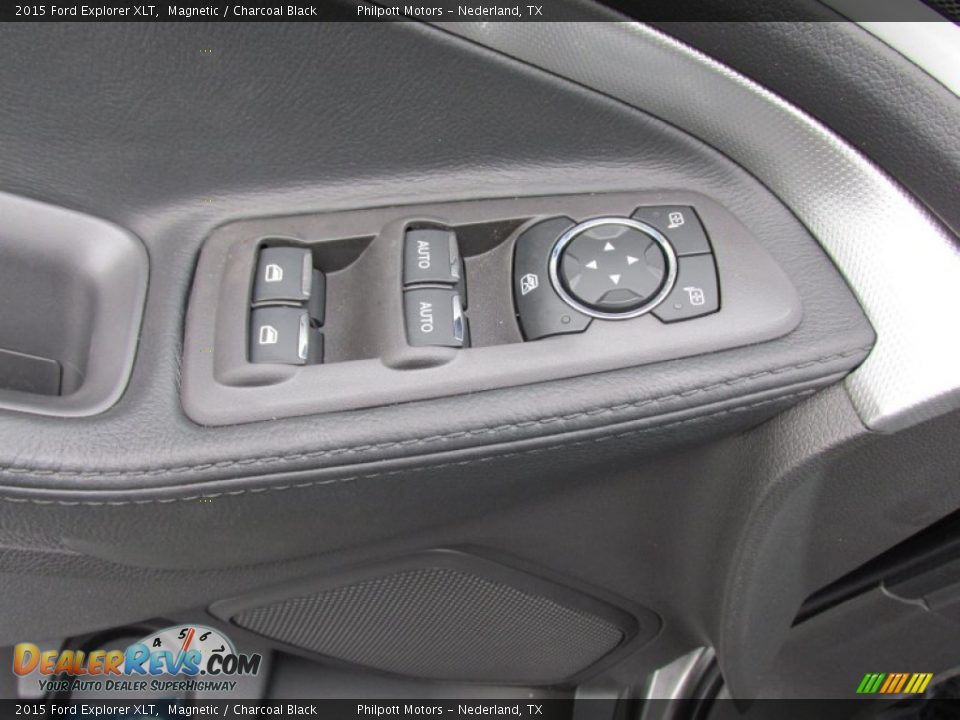 2015 Ford Explorer XLT Magnetic / Charcoal Black Photo #25