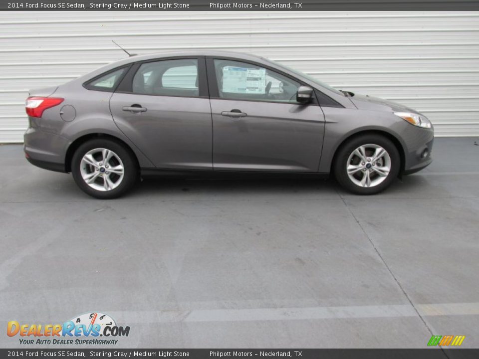 2014 Ford Focus SE Sedan Sterling Gray / Medium Light Stone Photo #3
