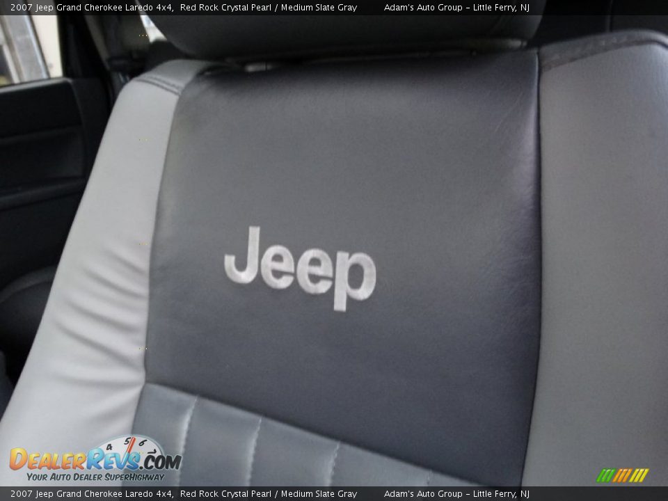 2007 Jeep Grand Cherokee Laredo 4x4 Red Rock Crystal Pearl / Medium Slate Gray Photo #31