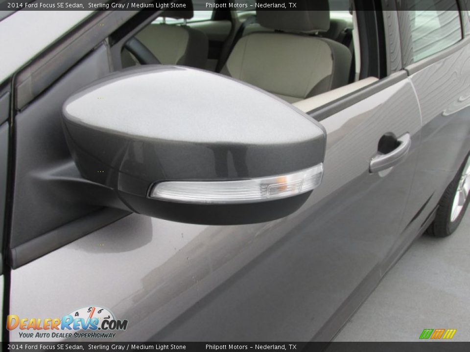 2014 Ford Focus SE Sedan Sterling Gray / Medium Light Stone Photo #12
