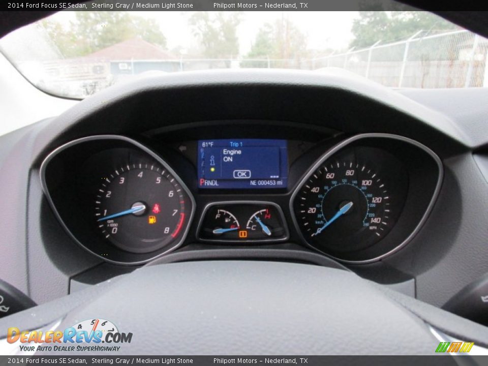 2014 Ford Focus SE Sedan Sterling Gray / Medium Light Stone Photo #30