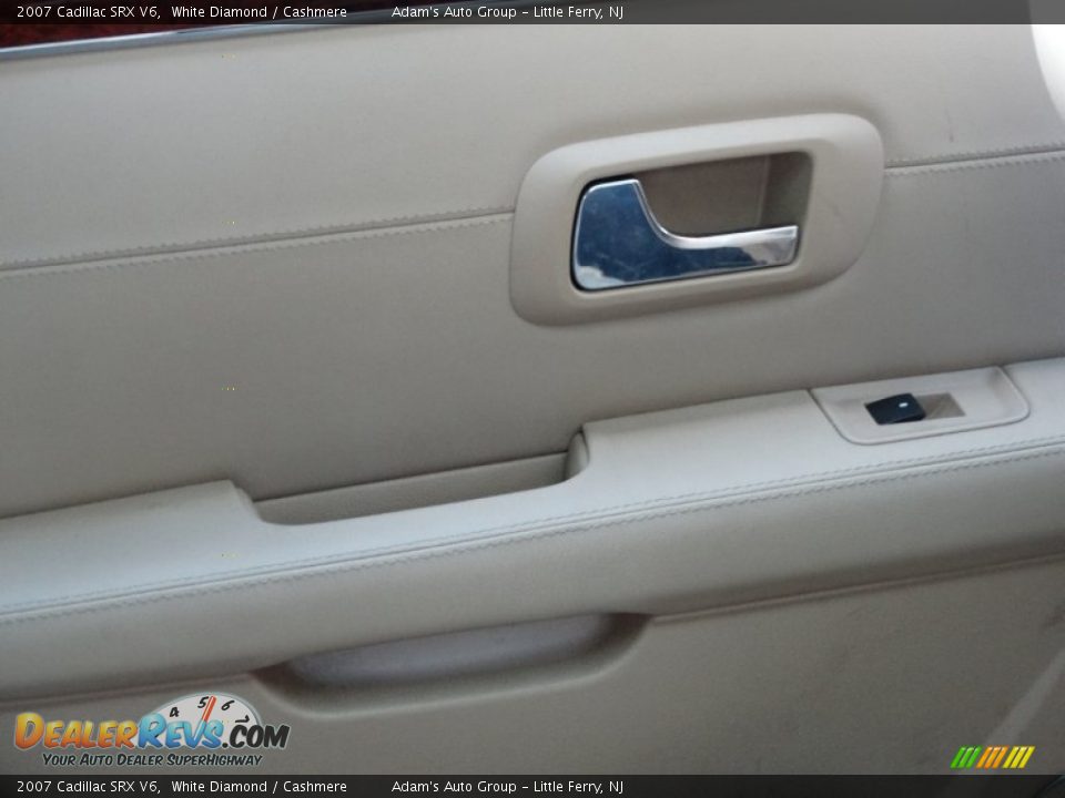 2007 Cadillac SRX V6 White Diamond / Cashmere Photo #22