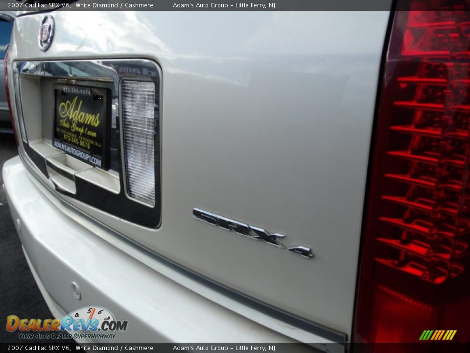 2007 Cadillac SRX V6 White Diamond / Cashmere Photo #27