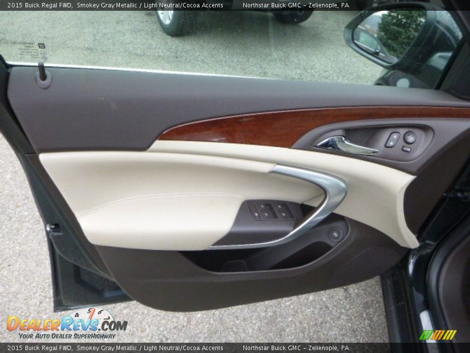 2015 Buick Regal FWD Smokey Gray Metallic / Light Neutral/Cocoa Accents Photo #14