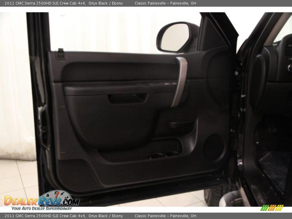2011 GMC Sierra 2500HD SLE Crew Cab 4x4 Onyx Black / Ebony Photo #4