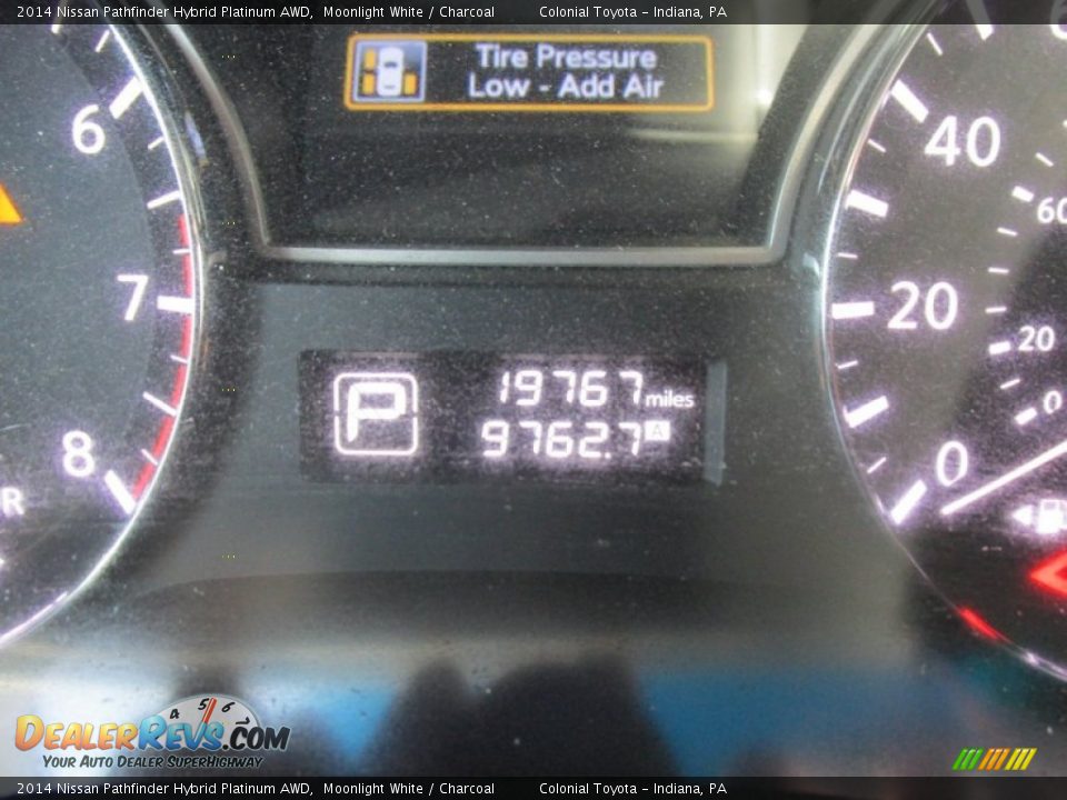 2014 Nissan Pathfinder Hybrid Platinum AWD Moonlight White / Charcoal Photo #20