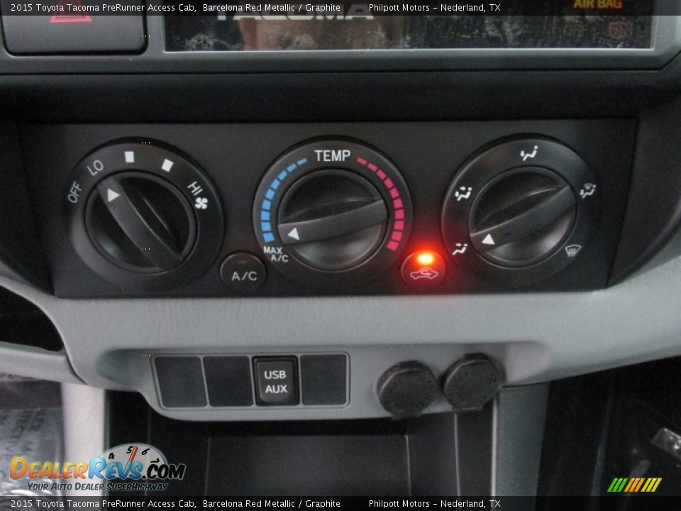 Controls of 2015 Toyota Tacoma PreRunner Access Cab Photo #28