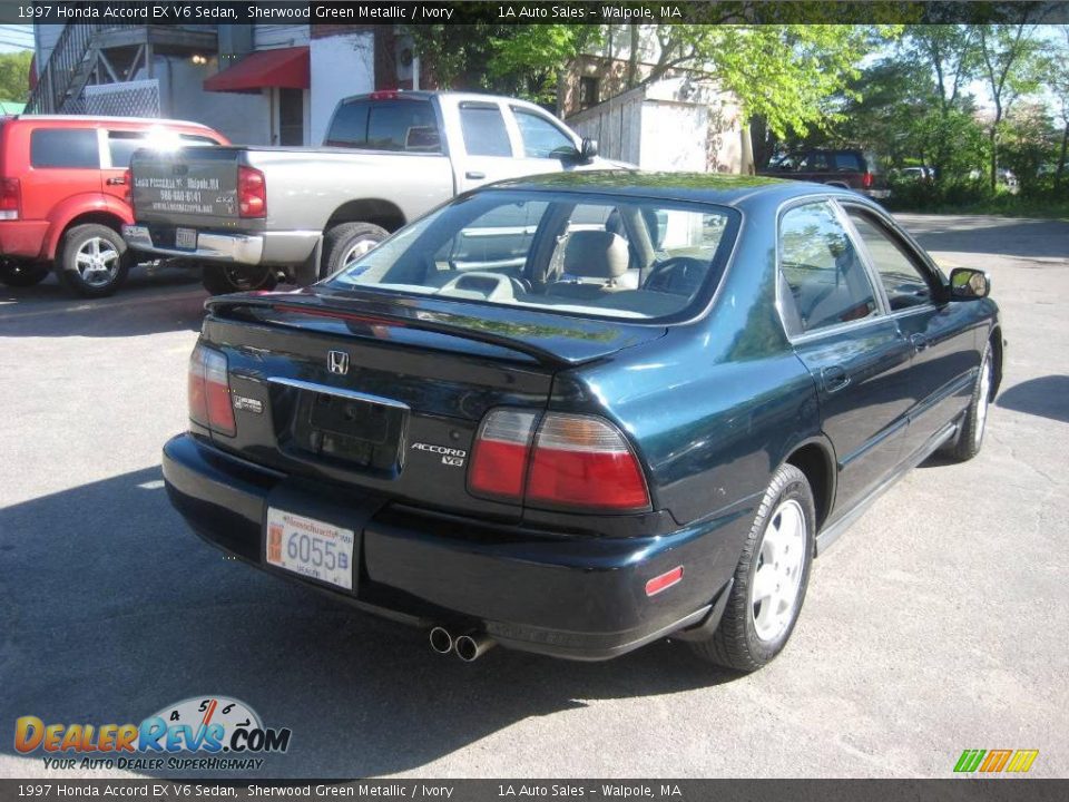 1997 Honda Accord EX V6 Sedan Sherwood Green Metallic / Ivory Photo #2