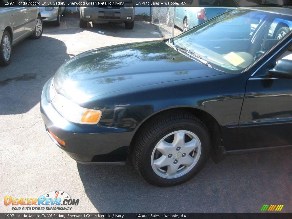 1997 Honda Accord EX V6 Sedan Sherwood Green Metallic / Ivory Photo #7