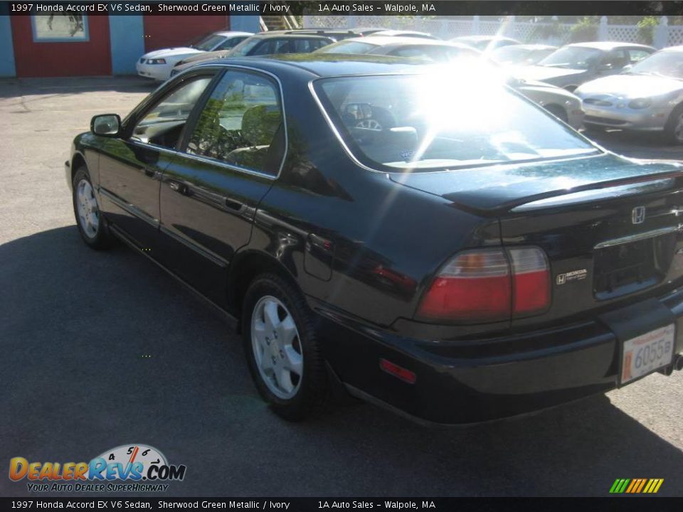 1997 Honda Accord EX V6 Sedan Sherwood Green Metallic / Ivory Photo #10