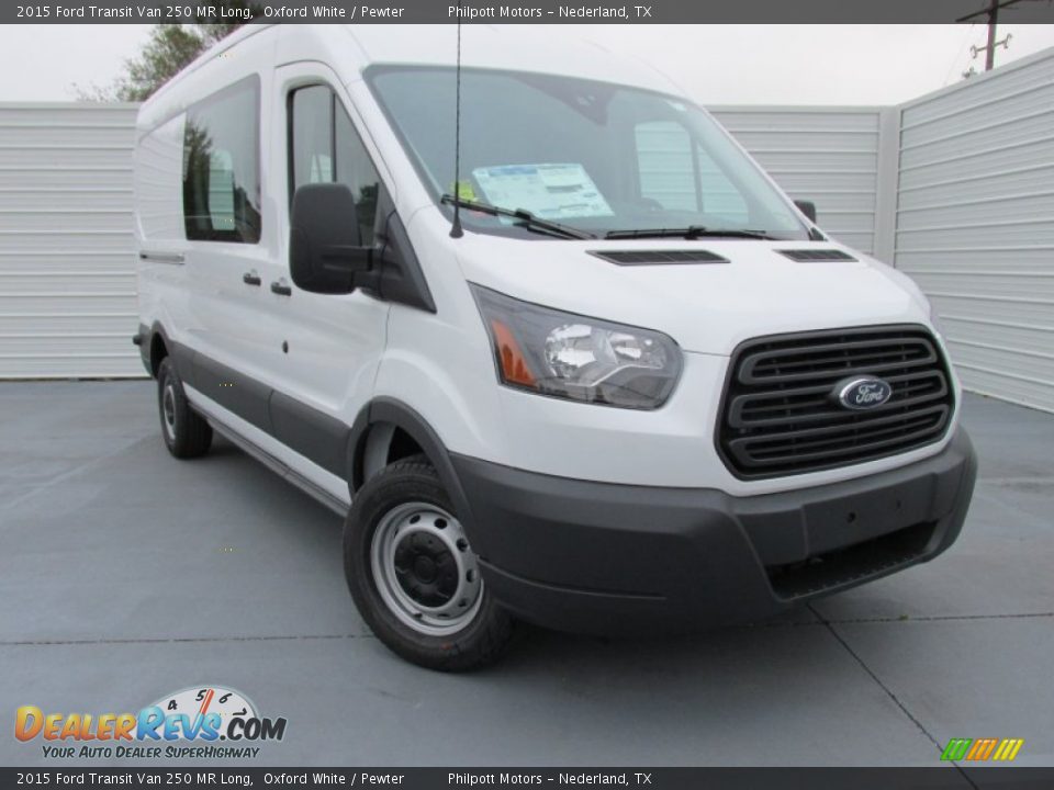 Front 3/4 View of 2015 Ford Transit Van 250 MR Long Photo #2