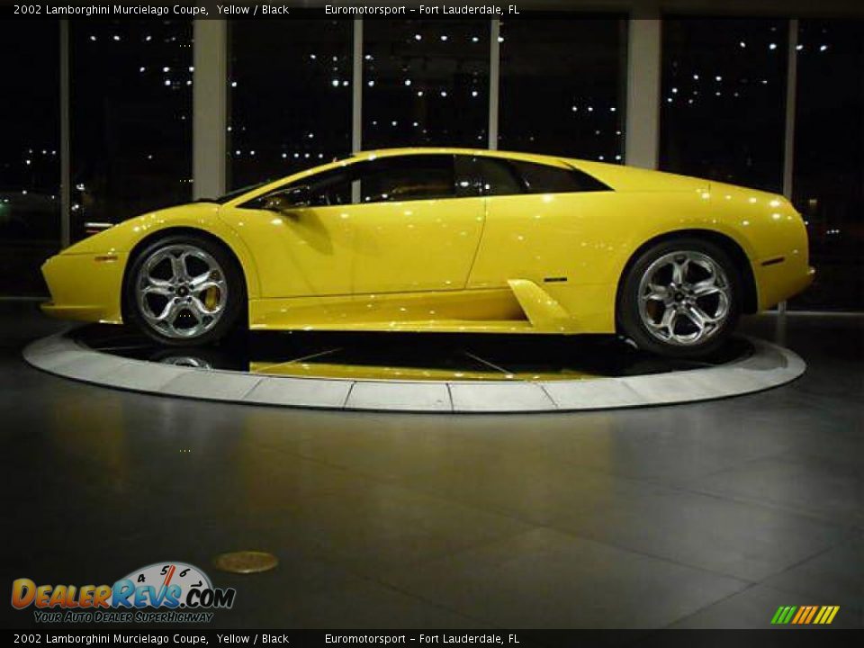 2002 Lamborghini Murcielago Coupe Yellow / Black Photo #3