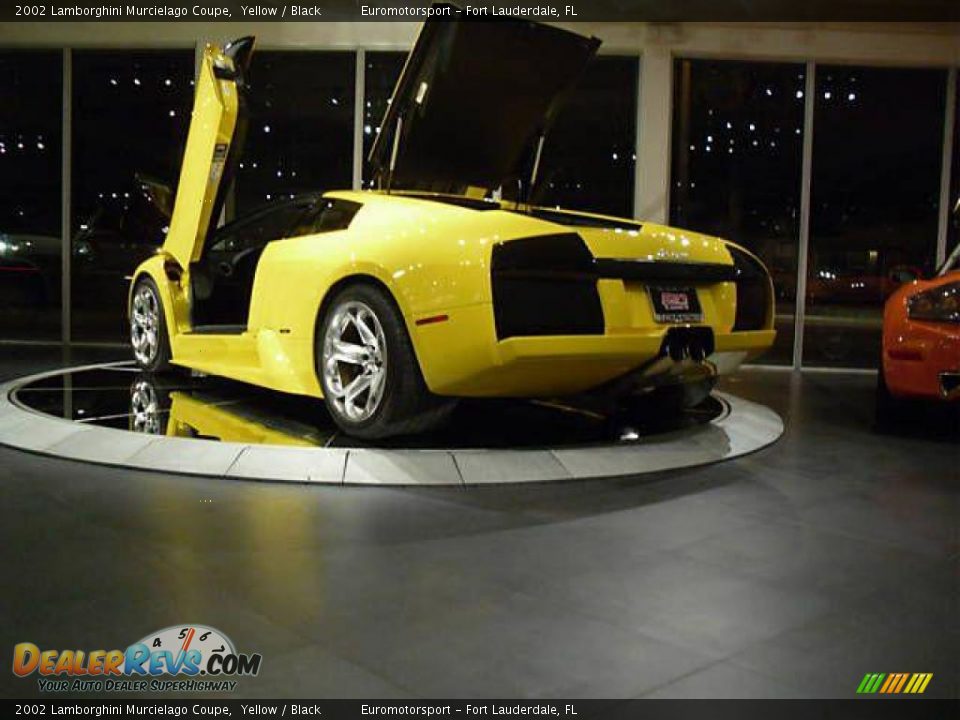 2002 Lamborghini Murcielago Coupe Yellow / Black Photo #6