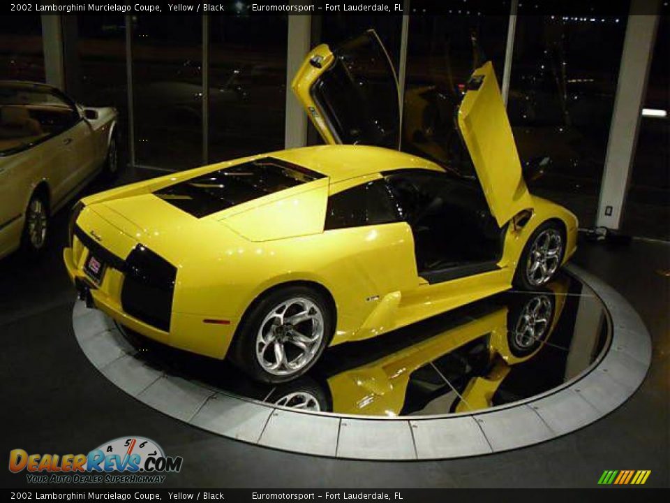 2002 Lamborghini Murcielago Coupe Yellow / Black Photo #7