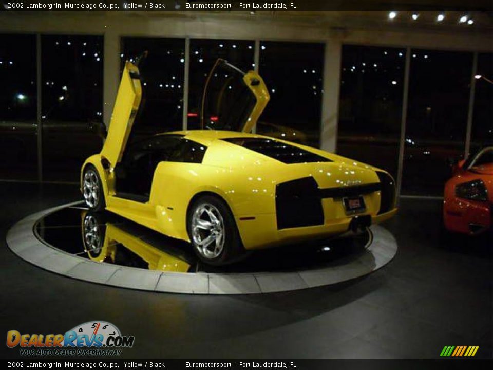 2002 Lamborghini Murcielago Coupe Yellow / Black Photo #9