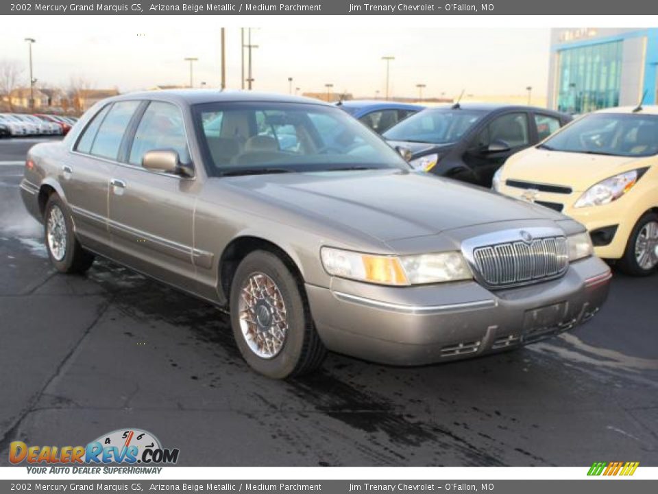 Front 3/4 View of 2002 Mercury Grand Marquis GS Photo #2