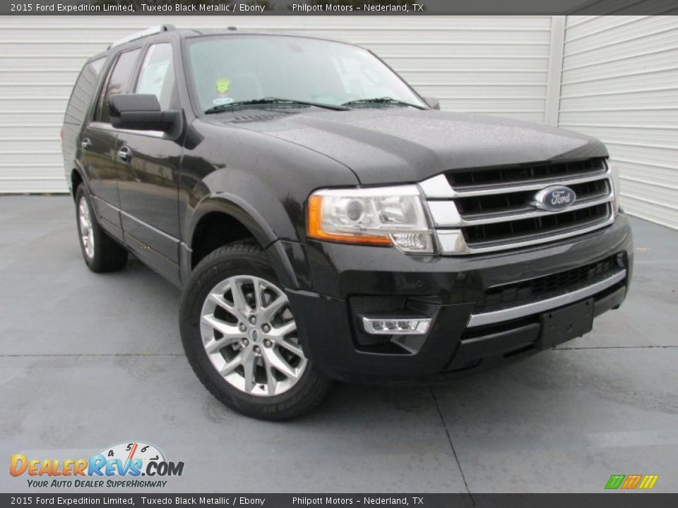 Front 3/4 View of 2015 Ford Expedition Limited Photo #1