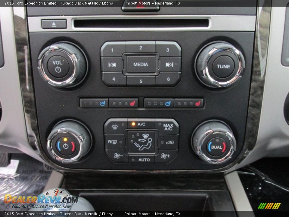 2015 Ford Expedition Limited Tuxedo Black Metallic / Ebony Photo #35