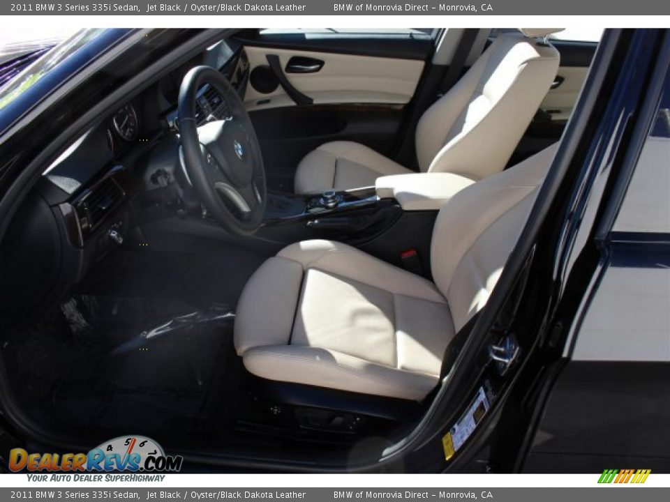 2011 BMW 3 Series 335i Sedan Jet Black / Oyster/Black Dakota Leather Photo #12