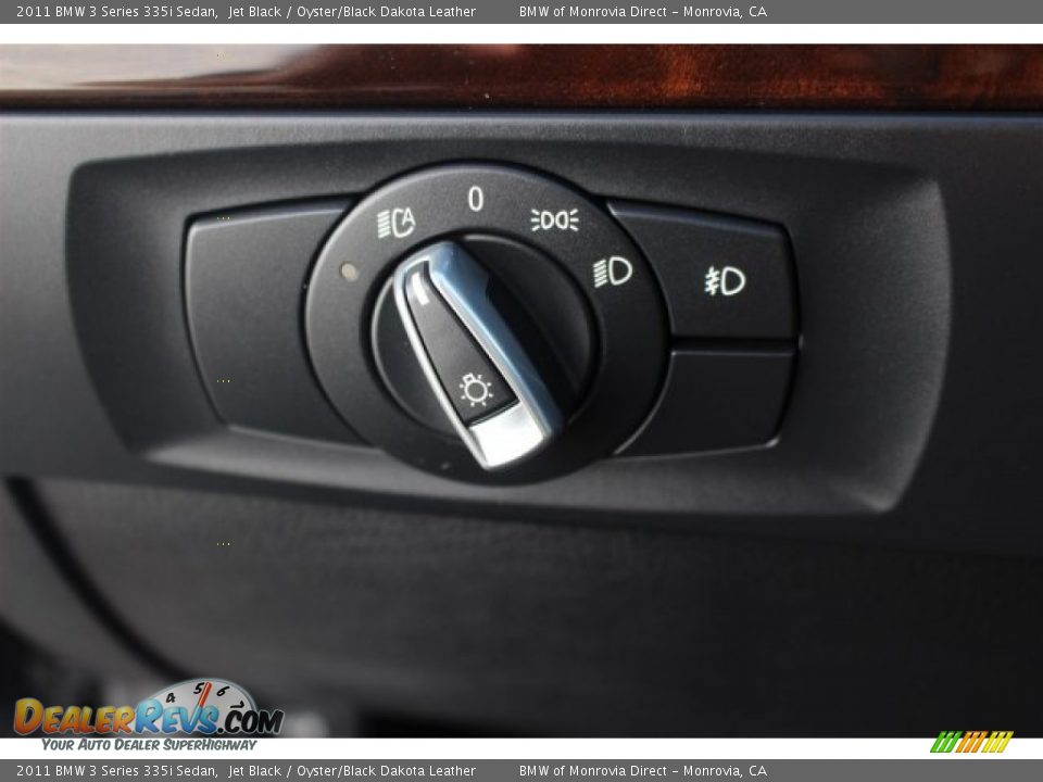 2011 BMW 3 Series 335i Sedan Jet Black / Oyster/Black Dakota Leather Photo #23