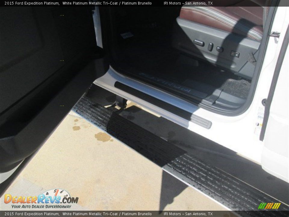 2015 Ford Expedition Platinum White Platinum Metallic Tri-Coat / Platinum Brunello Photo #16