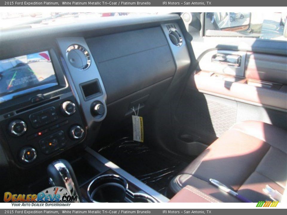 2015 Ford Expedition Platinum White Platinum Metallic Tri-Coat / Platinum Brunello Photo #28