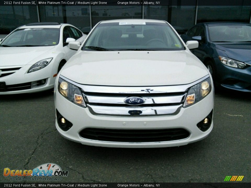2012 Ford Fusion SE White Platinum Tri-Coat / Medium Light Stone Photo #2