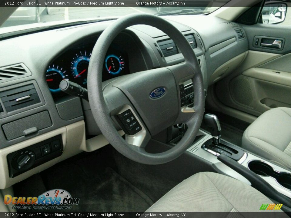 2012 Ford Fusion SE White Platinum Tri-Coat / Medium Light Stone Photo #11