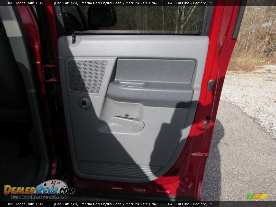 2006 Dodge Ram 1500 SLT Quad Cab 4x4 Inferno Red Crystal Pearl / Medium Slate Gray Photo #15