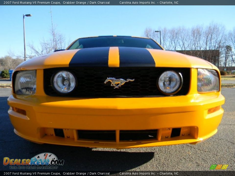 2007 Ford Mustang V6 Premium Coupe Grabber Orange / Dark Charcoal Photo #4
