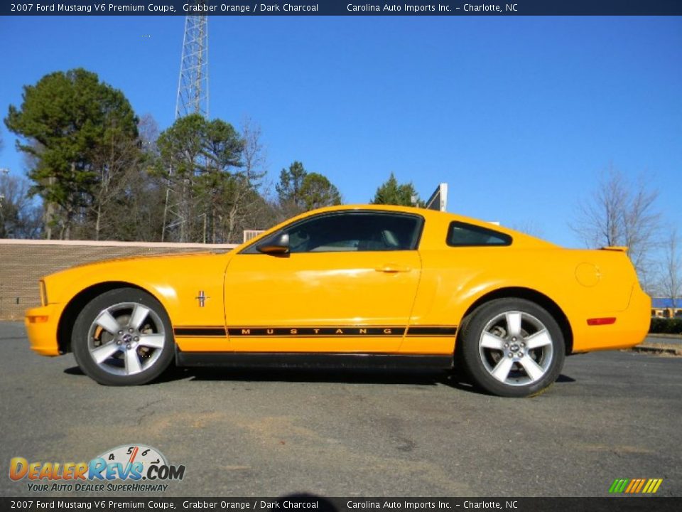 2007 Ford Mustang V6 Premium Coupe Grabber Orange / Dark Charcoal Photo #7