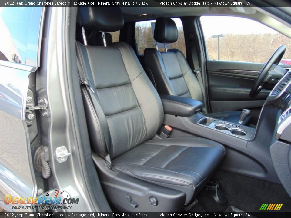 2012 Jeep Grand Cherokee Laredo X Package 4x4 Mineral Gray Metallic / Black Photo #17