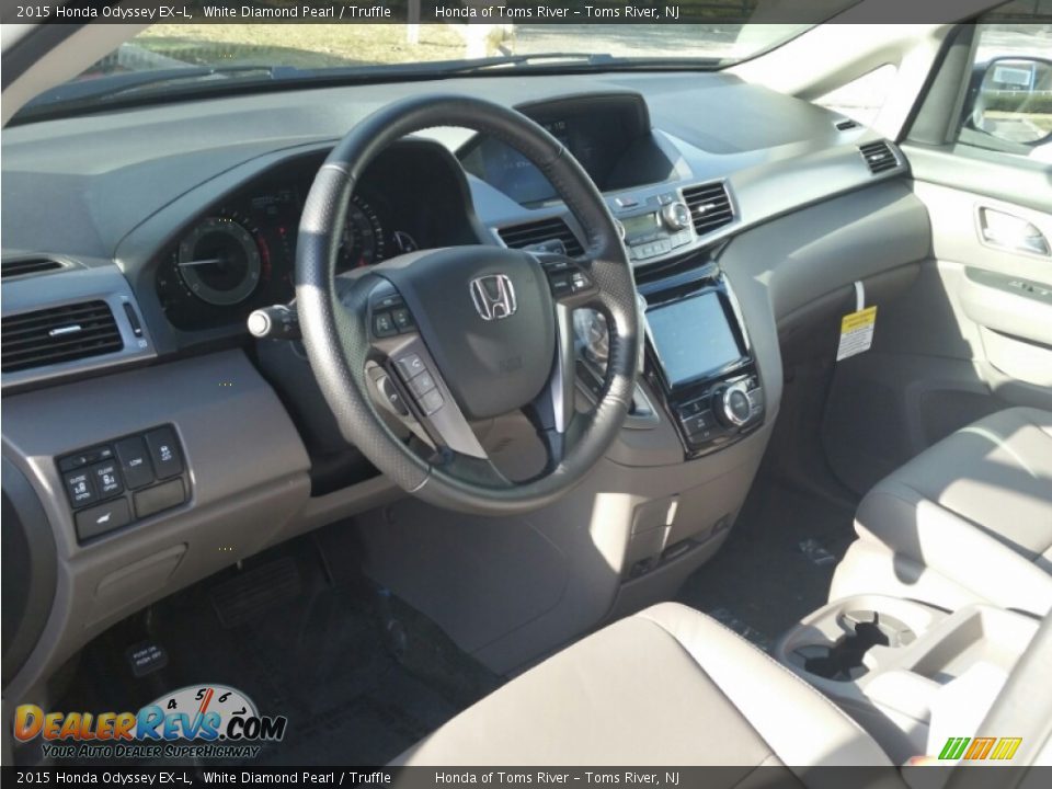2015 Honda Odyssey EX-L White Diamond Pearl / Truffle Photo #3