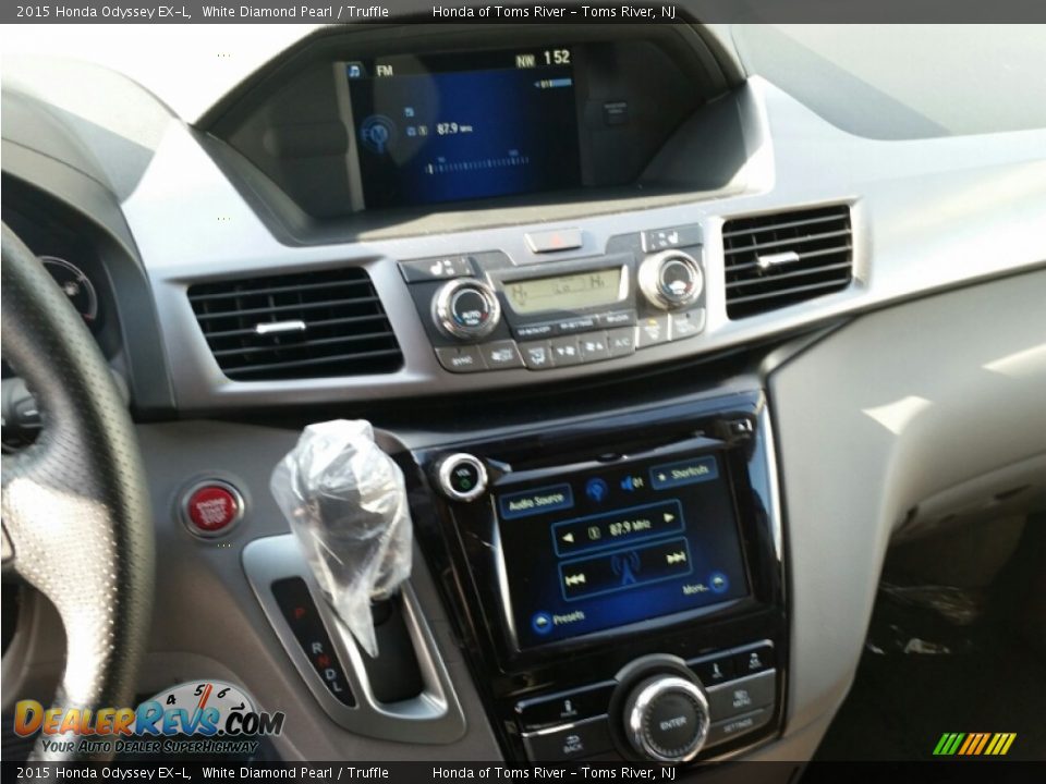 2015 Honda Odyssey EX-L White Diamond Pearl / Truffle Photo #5