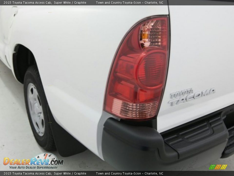 2015 Toyota Tacoma Access Cab Super White / Graphite Photo #7