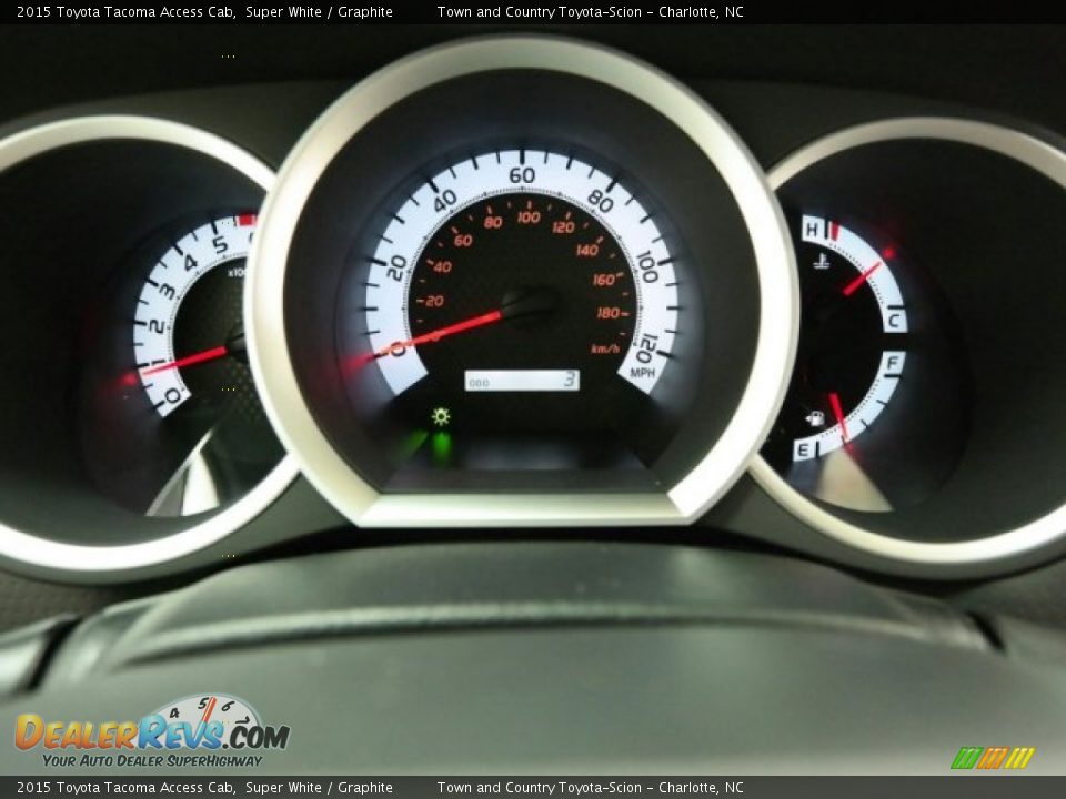 2015 Toyota Tacoma Access Cab Super White / Graphite Photo #17