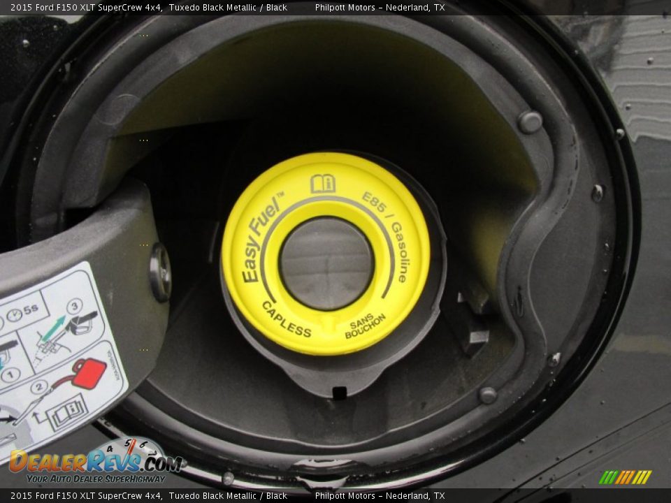 2015 Ford F150 XLT SuperCrew 4x4 Tuxedo Black Metallic / Black Photo #16