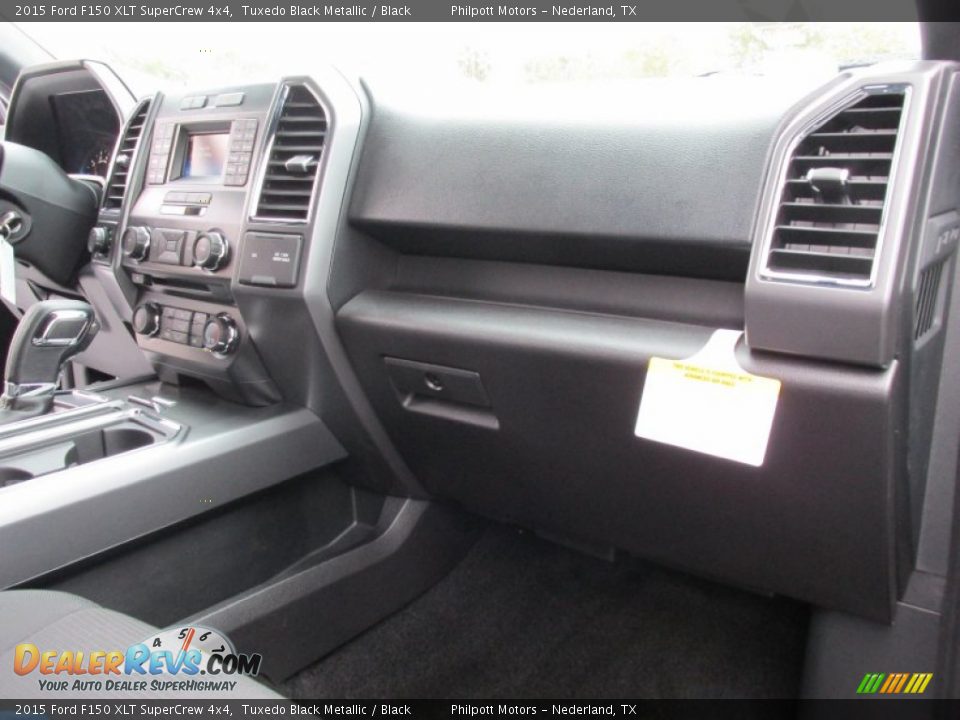 2015 Ford F150 XLT SuperCrew 4x4 Tuxedo Black Metallic / Black Photo #21