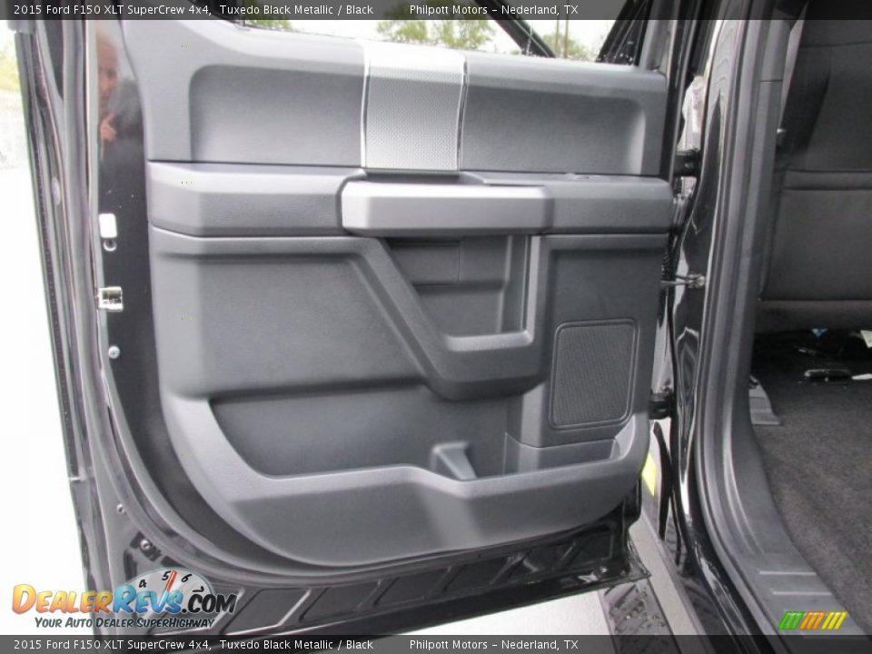 Door Panel of 2015 Ford F150 XLT SuperCrew 4x4 Photo #22