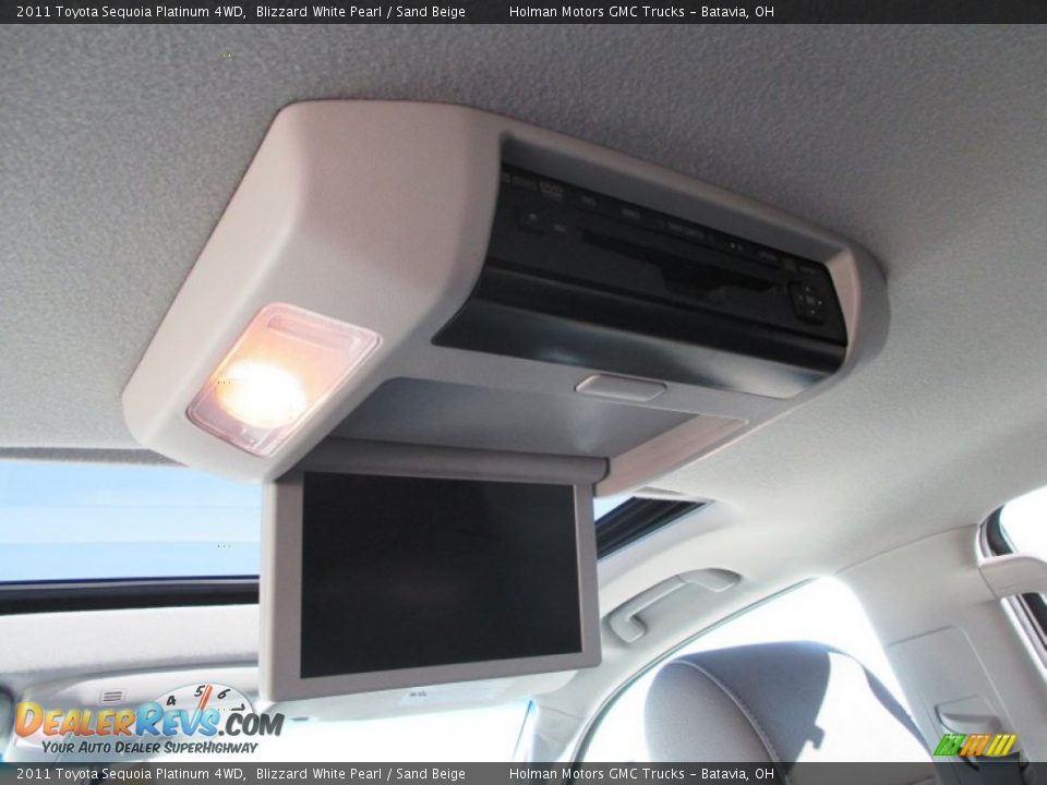 2011 Toyota Sequoia Platinum 4WD Blizzard White Pearl / Sand Beige Photo #24