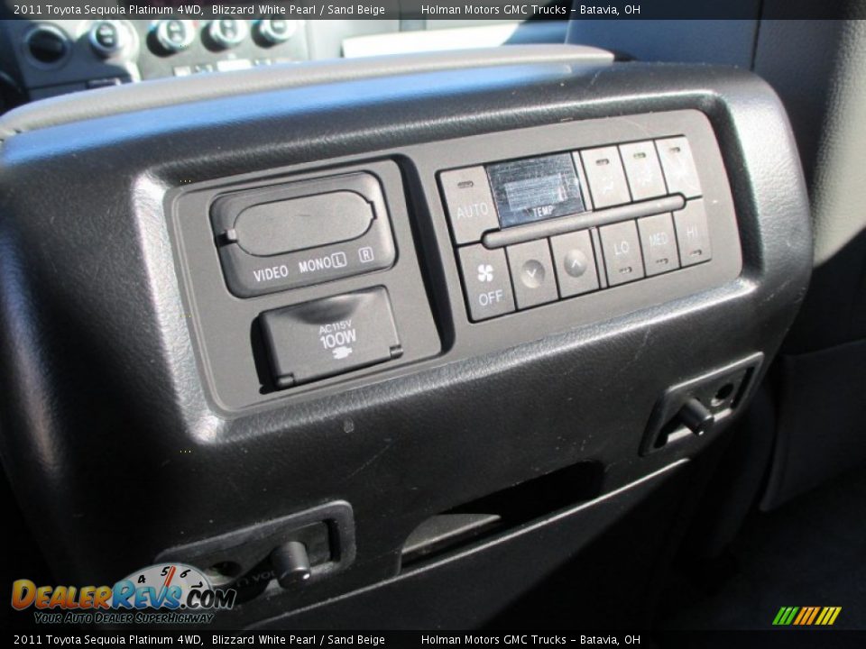 2011 Toyota Sequoia Platinum 4WD Blizzard White Pearl / Sand Beige Photo #25