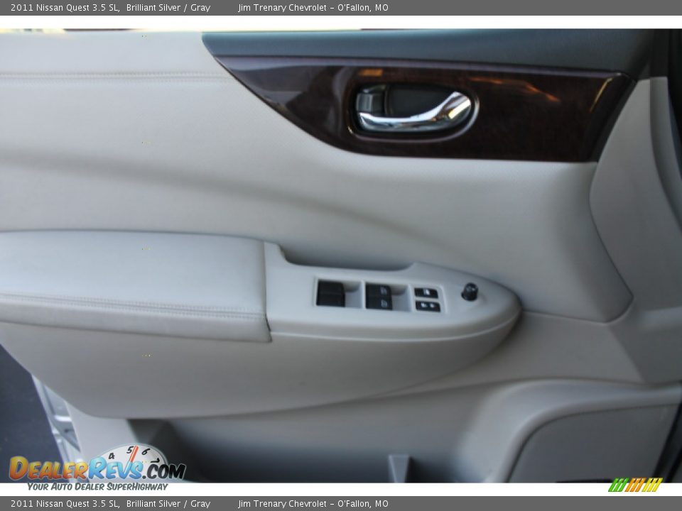 2011 Nissan Quest 3.5 SL Brilliant Silver / Gray Photo #15