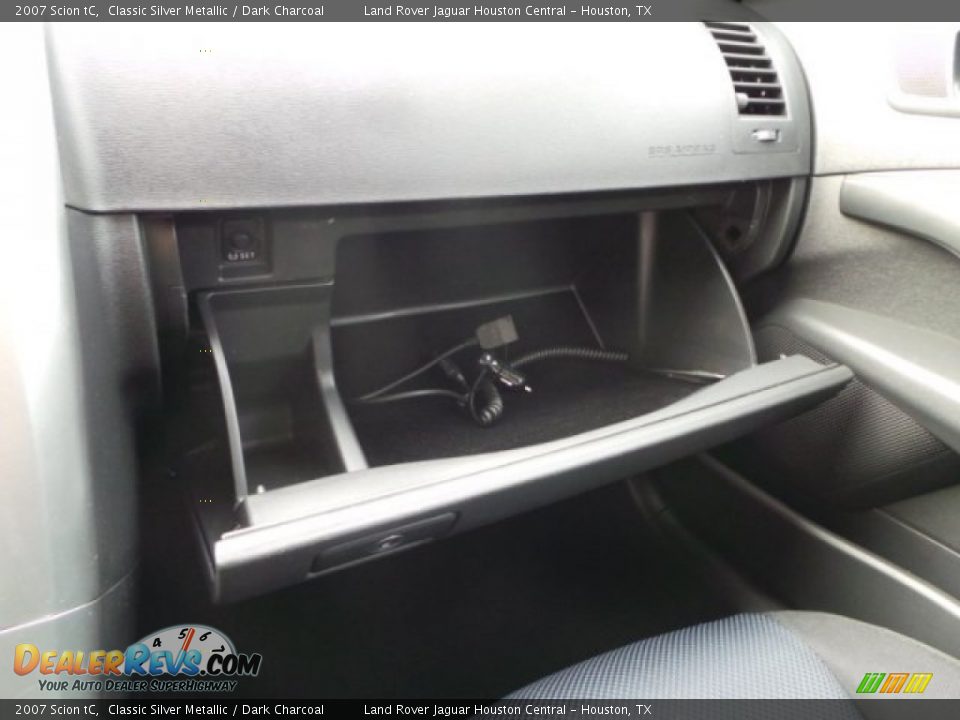 2007 Scion tC Classic Silver Metallic / Dark Charcoal Photo #26