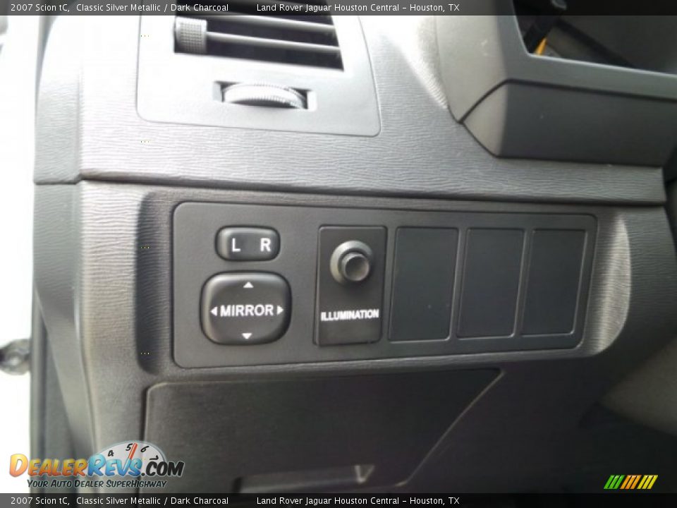 2007 Scion tC Classic Silver Metallic / Dark Charcoal Photo #34