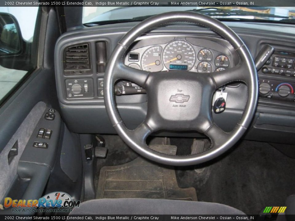 2002 Chevrolet Silverado 1500 LS Extended Cab Indigo Blue Metallic / Graphite Gray Photo #4