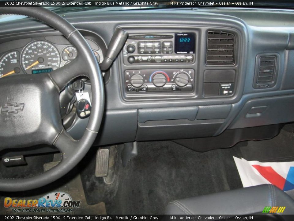 2002 Chevrolet Silverado 1500 LS Extended Cab Indigo Blue Metallic / Graphite Gray Photo #5